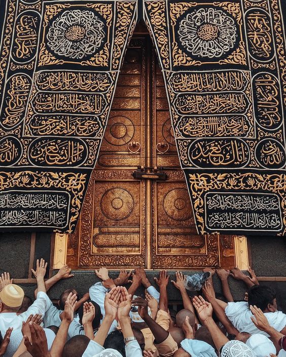 SELAIN KA’BAH, INI TEMPAT BERDOA YANG PALING MUSTAJAB DI MAKKAH DAN MADINAH