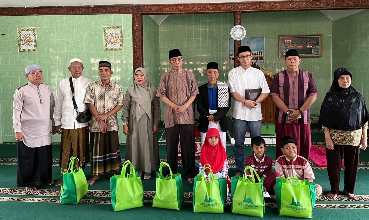 Dewangga Berpartisipasi dalam Santunan Anak Yatim Dhuafa bersama Ukhuwah Jama'ah di Masjid Ki Ageng Pandanaran