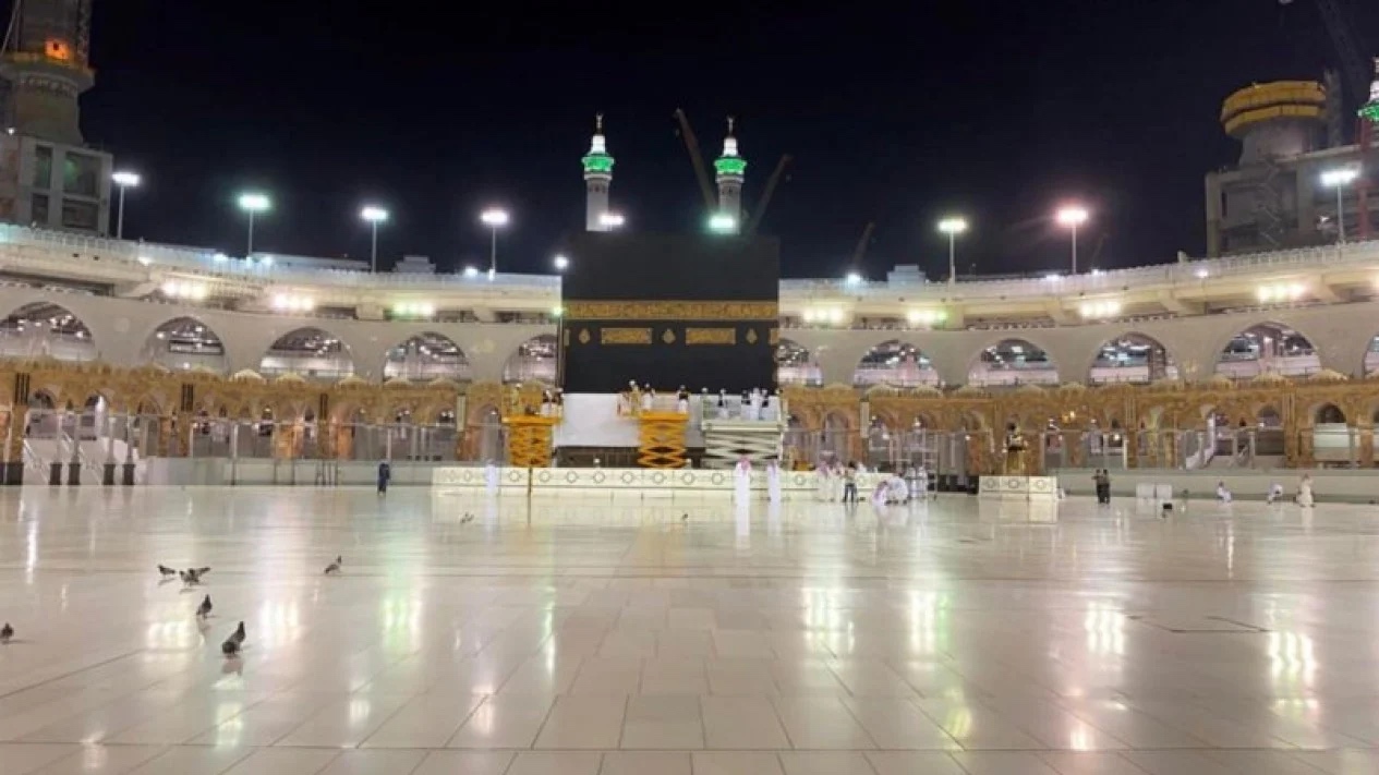 Suhu 50°C Tapi Lantai Masjidil Haram Tetap Dingin? Ini Rahasianya!